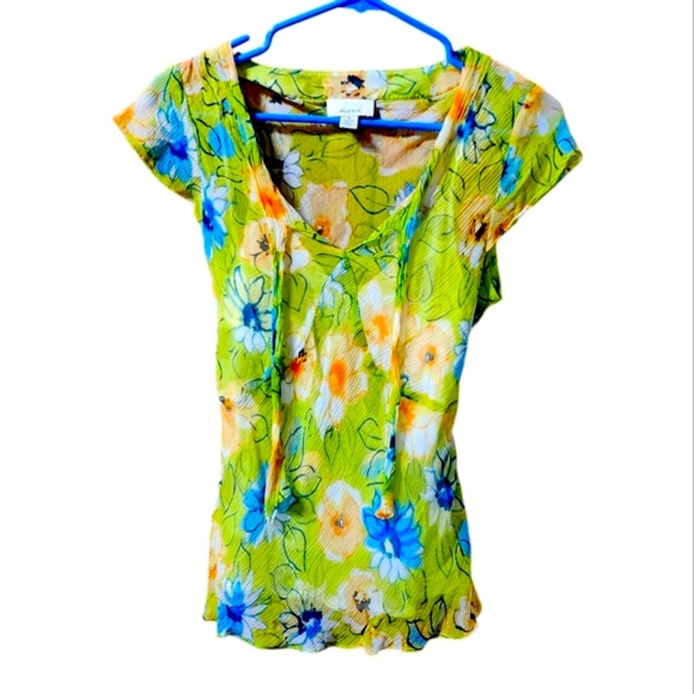 Think tank cute blouse size Medium.